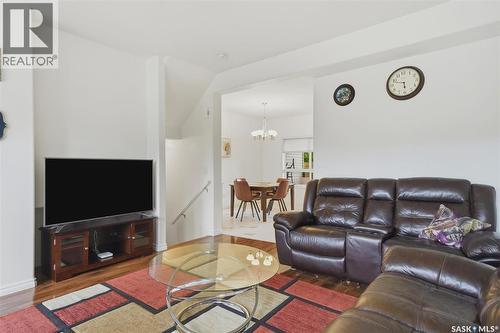 140 Shepherd Crescent, Saskatoon, SK 