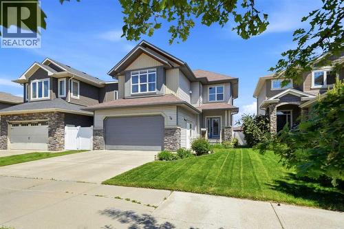 16 Viscount Drive S  Red Deer, AB T4R 0H6