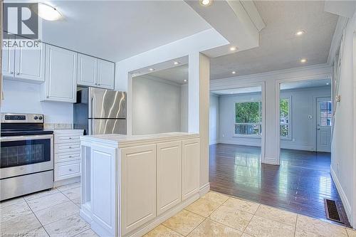 75 Berkindale Drive Unit# 85, Hamilton, ON - Indoor Photo Showing Kitchen