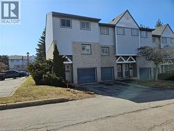 589 BEECHWOOD Drive Unit# 43 Waterloo, ON N2T 2K9