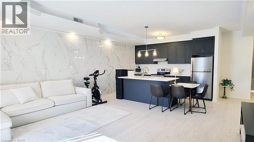 142 Foamflower Place Unit# 12, Waterloo, ON - Indoor Photo Showing Kitchen With Upgraded Kitchen