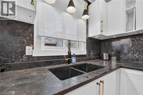195 Locheed Drive, Hamilton, ON 