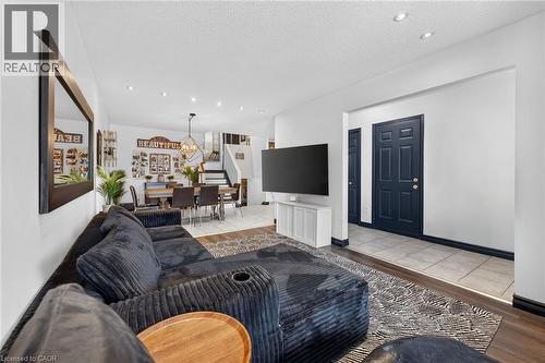 195 Locheed Drive, Hamilton, ON 