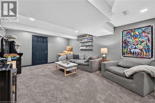 195 Locheed Drive, Hamilton, ON 