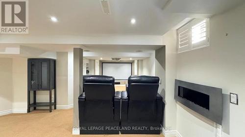 6 Cragg Crescent, Ajax, ON 