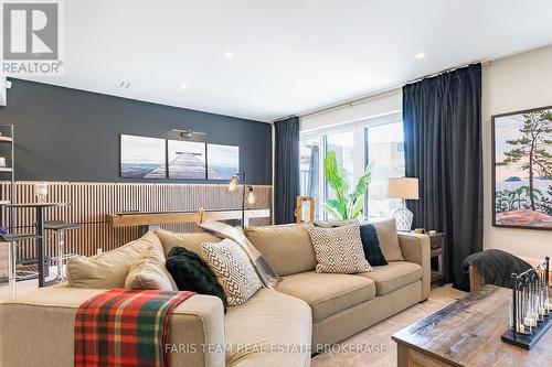 24 Grace Avenue, Orillia, ON 