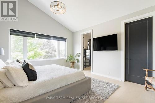 24 Grace Avenue, Orillia, ON 