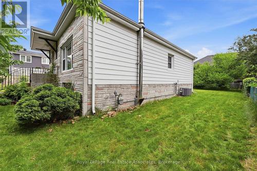 1137 Halliday Avenue, Mississauga, ON 