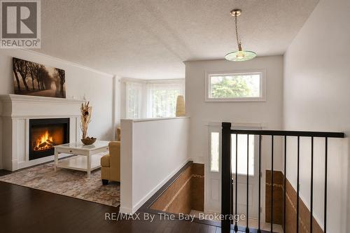 Inviting Foyer to Front Living Area - 2 Birchmount Circle, Wasaga Beach, ON 