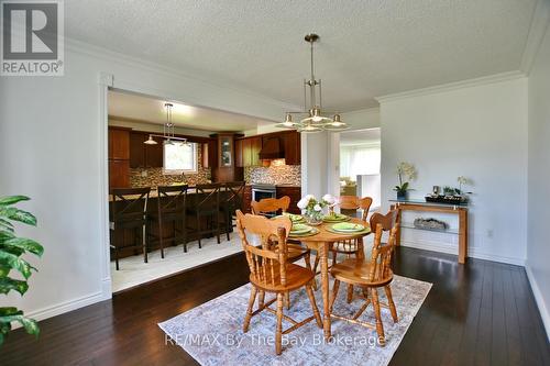 Dining Area Open to Kitchen - 2 Birchmount Circle, Wasaga Beach, ON 