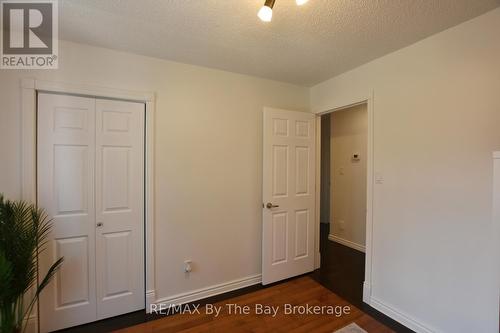 1st Bedroom/Office - 2 Birchmount Circle, Wasaga Beach, ON 