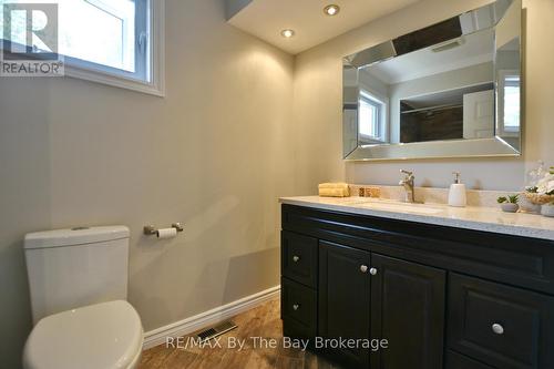 Main Floor 4 Piece Bathroom - 2 Birchmount Circle, Wasaga Beach, ON 