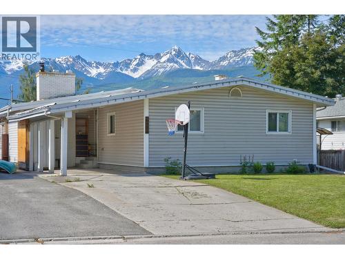 1206 12TH  S Street  Golden, BC V0A 1H0