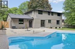 361 COLERIDGE Place  Waterloo, ON N2L 2V7