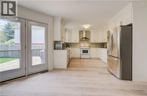 464 Northlake Drive, Waterloo, ON - Indoor Photo Showing Kitchen