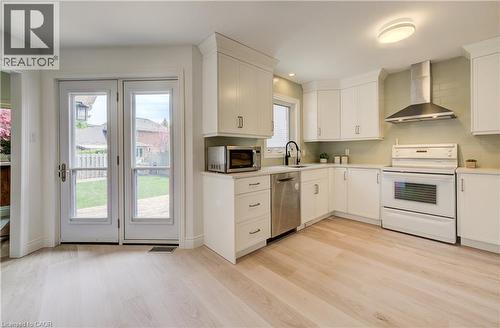 464 Northlake Drive, Waterloo, ON - Indoor Photo Showing Kitchen