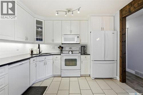 14 Stewart Avenue, Saskatoon, SK 