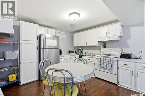 14 Stewart Avenue, Saskatoon, SK 