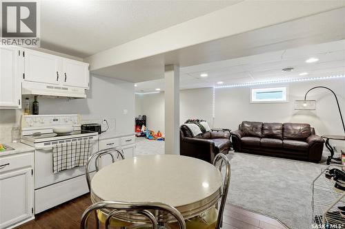 14 Stewart Avenue, Saskatoon, SK 