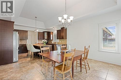 2203 Roxborough, Windsor, ON 