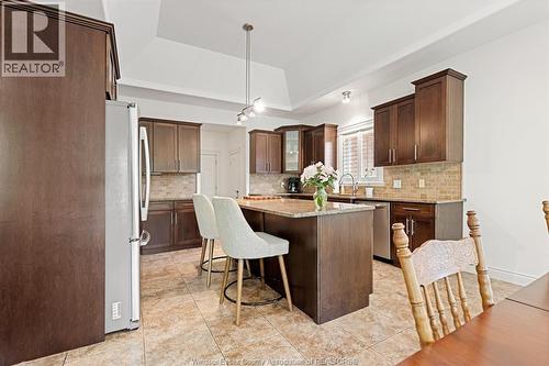 2203 Roxborough, Windsor, ON 