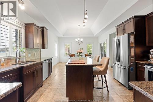 2203 Roxborough, Windsor, ON 