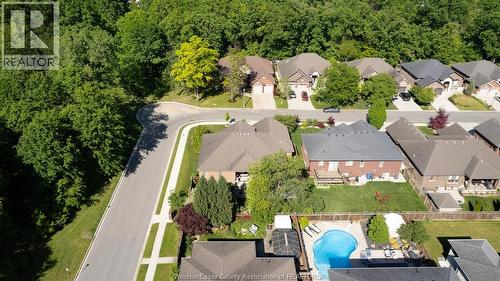 2203 Roxborough, Windsor, ON 