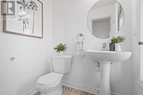 12 Mantz Crescent, Whitby, ON 