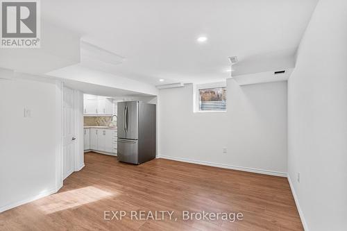 12 Mantz Crescent, Whitby, ON 