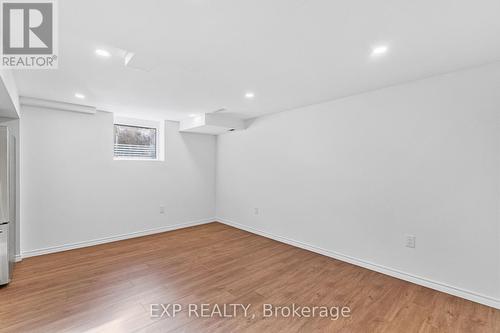 12 Mantz Crescent, Whitby, ON 