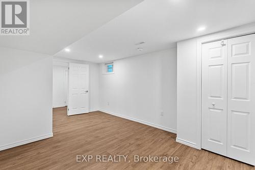 12 Mantz Crescent, Whitby, ON 