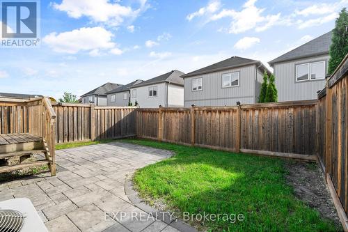 12 Mantz Crescent, Whitby, ON 