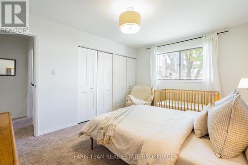 21 Maplehurst Crescent, Barrie, ON 