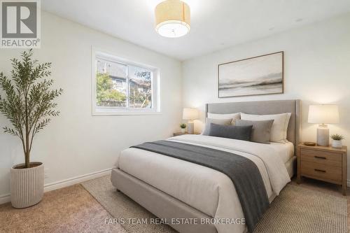 Virtually Staged - 21 Maplehurst Crescent, Barrie, ON 