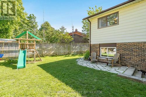 21 Maplehurst Crescent, Barrie, ON 