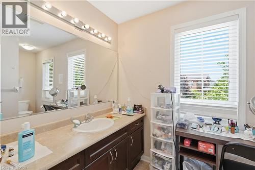 240 Emick Drive, Hamilton, ON - Indoor Photo Showing Bathroom