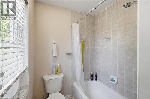 240 Emick Drive, Hamilton, ON - Indoor Photo Showing Bathroom
