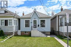 184 LONDON Street N  Hamilton, ON L8H 4C2
