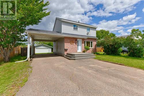 2A SELKIRK STREET  Petawawa, ON K8H 3C1