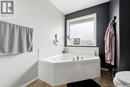 9 Brayden Bay, Grand Coulee, SK 