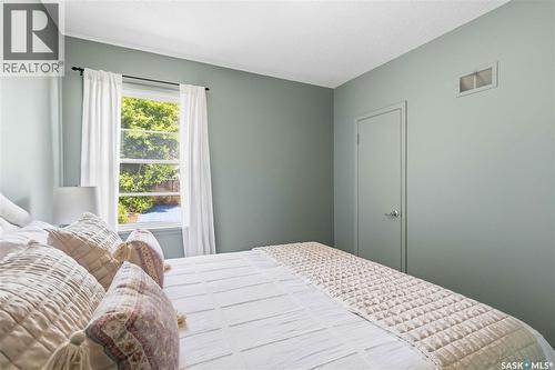1329 14Th Street E, Saskatoon, SK 