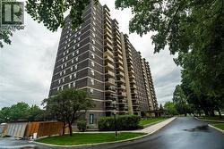 966 INVERHOUSE Drive Unit# 802  Mississauga, ON L5J 4B6