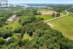 Rideau Ferry beach & boat launch only 5 min drive - 