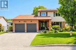 1821 WOODHAVEN HEIGHTS Ottawa, ON K1E 2W3