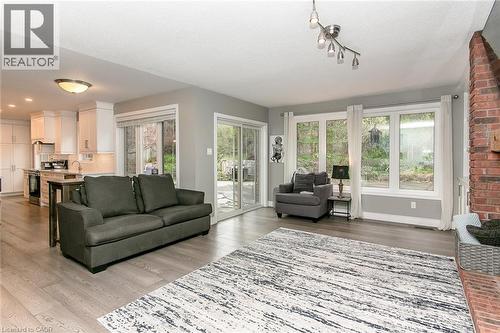 1774 Old Mill Road, Kitchener, ON - Indoor Photo Showing Living Room