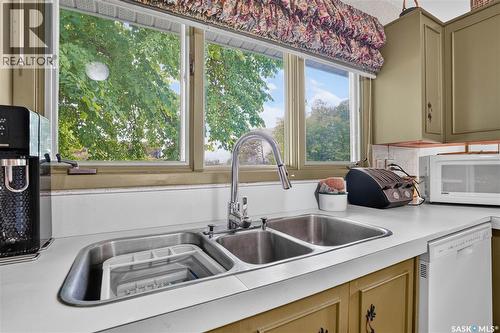 121 4Th Street E, Nipawin, SK 