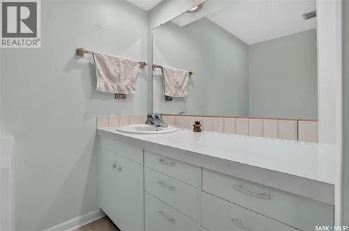 121 4Th Street E, Nipawin, SK 