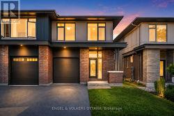 512 CHENE WAY Ottawa, ON K1K 4Z1