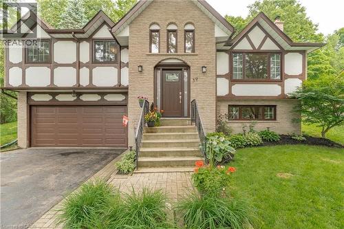39 WAGONERS Trail  Guelph, ON N1G 3M9