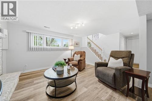 39 Wagoners Trail, Guelph, ON 